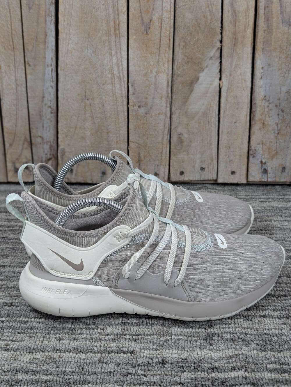 Nike: Women's Flex Contact 3 - Size 9.5
